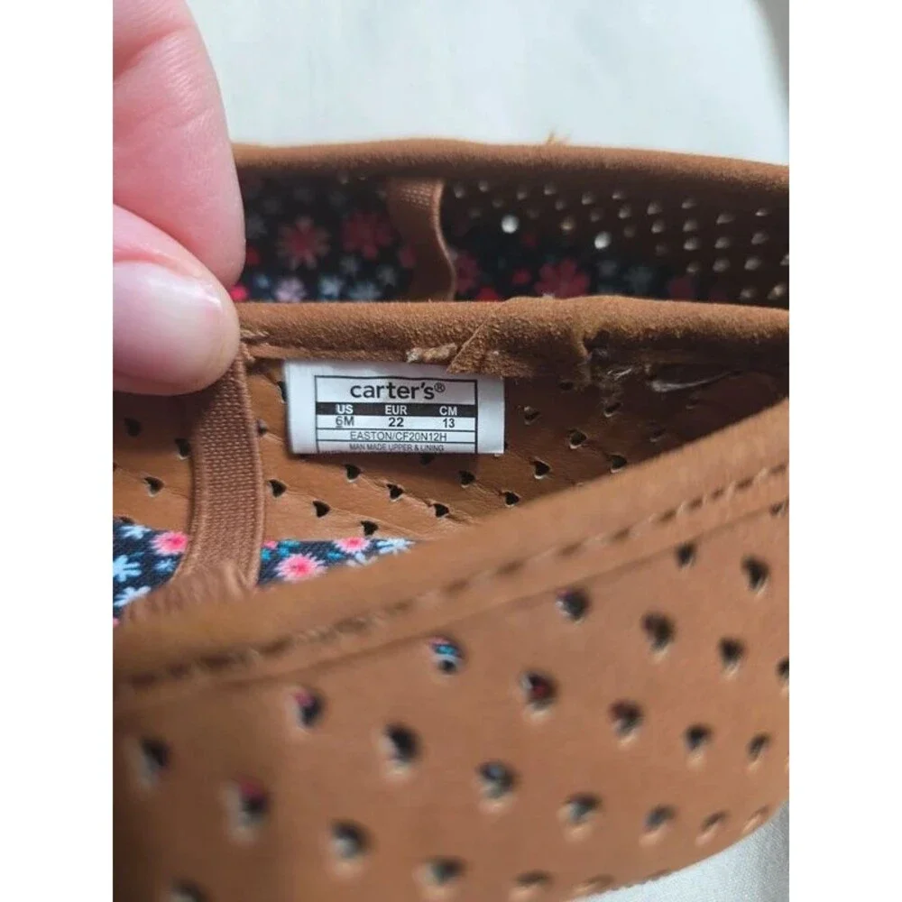 Carter's girl shoes neutral
